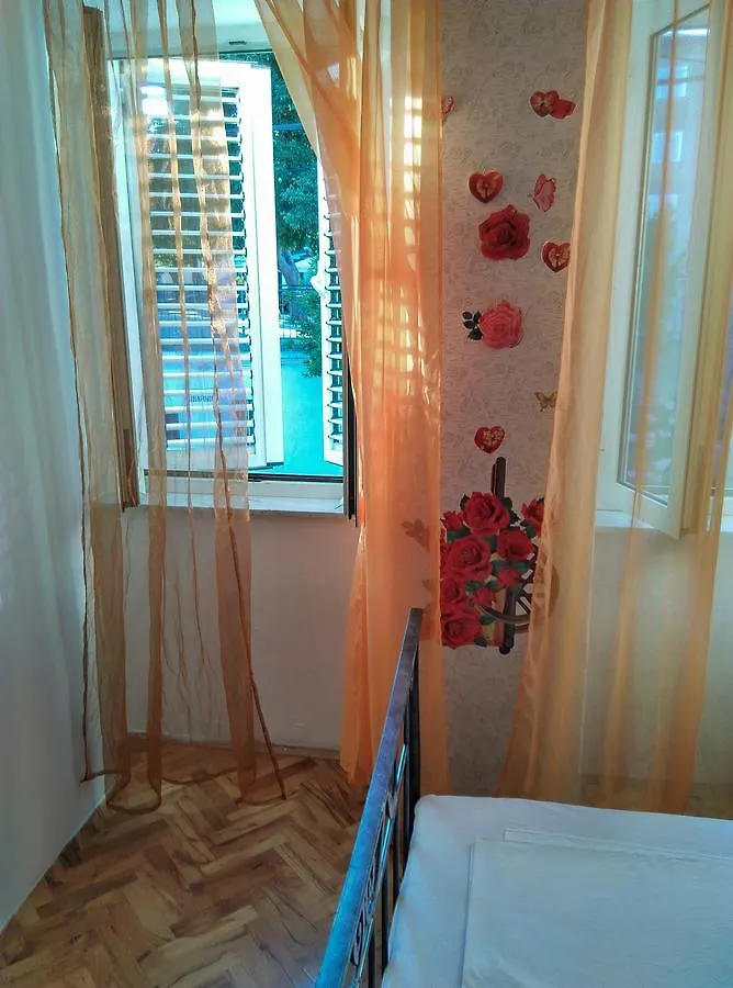 Apartment Filip Vrbnik 0*,